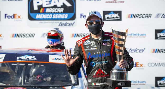 Visit Rubén Rovelo y Noel León dominan NASCAR PEAK México Series Querétaro page