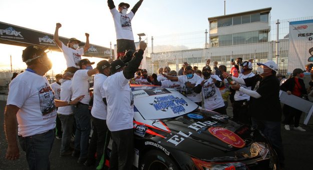 Visit Consigue Rubén Rovelo cetro de NASCAR PEAK México Series page
