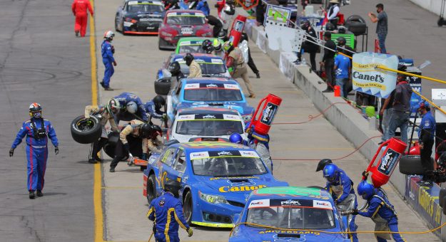 Visit Cambios en la puntuación y parrilla de salida en NASCAR PEAK México Series page