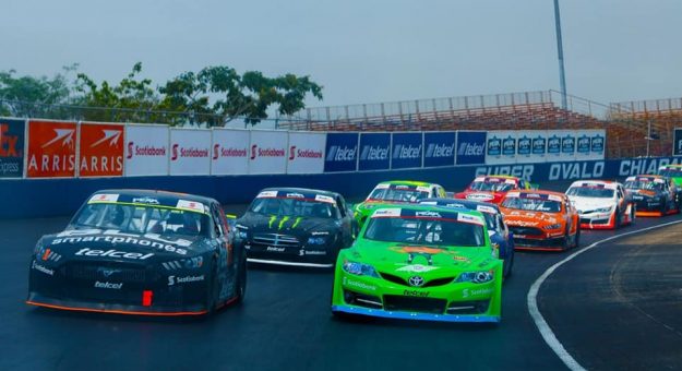 Visit Nueve ganadores diferentes tiene el Súper Óvalo Chiapas en NASCAR PEAK México Series page