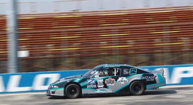Visit Zanella Jr. debuta temporada en Chiapas page