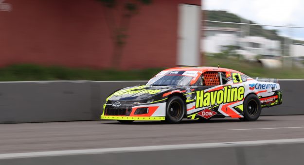 Visit Llega Jake Cosío con un nuevo enfoque a Puebla para disputar la 3° fecha de NASCAR PEAK México Series page