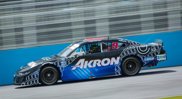 Visit La pole en NASCAR PEAK es para Enrique Baca; Abraham Jurado encabeza la Challenge page