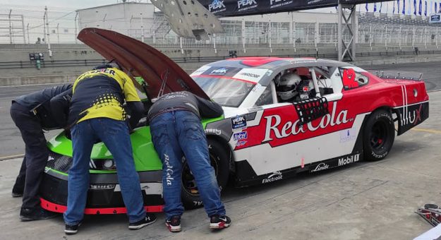 Visit Juan Manuel González muestra constancia en las prácticas de NASCAR PEAK México Series page