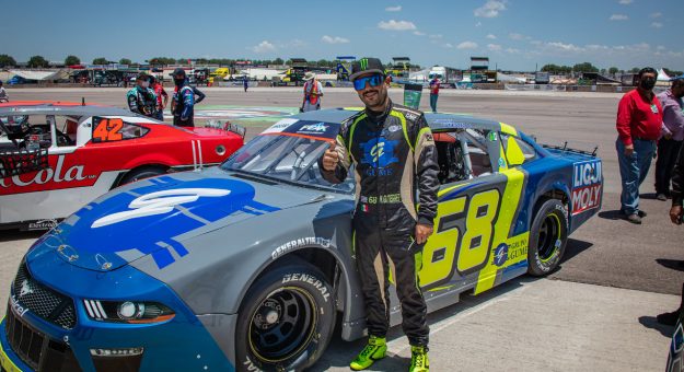 Visit “Manolín” Gutiérrez superó el reto hidrocálido con Top-5 en NASCAR PEAK México Series page