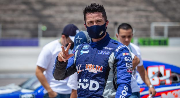 Visit Héctor González tuvo duro desafío con el Núcleo GÜD GGG Mothers en 4ta fecha de NASCAR Challenge page