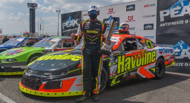 Visit Jake Cosío regresa al podio de NASCAR PEAK México Series en Querétaro page