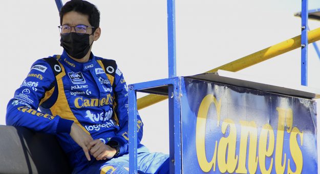 Visit Alex De Alba Jr. se mantiene sublíder de NASCAR Challenge previo a final en Puebla page