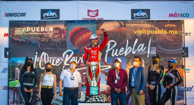 Visit Salvador de Alba Jr. de Sidral Aga Racing Team, campeón 2021 de NASCAR PEAK México Series, José Luis Rmírez ganó la carrera page