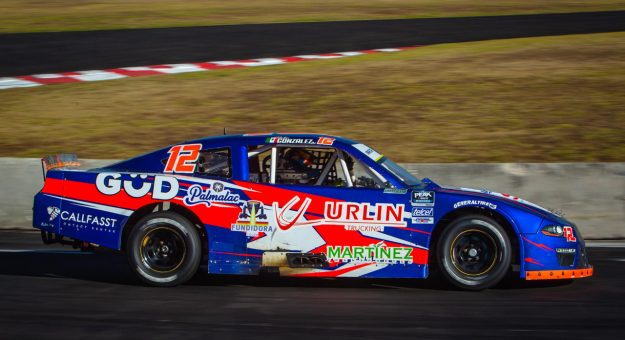 Visit Héctor González y el Núcleo GGG GÜD Mothers pusieron punto final a la temporada 2021 de NASCAR Challenge page