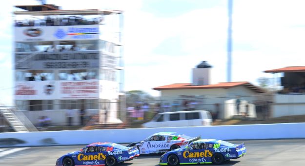 Visit ESCENARIOS HOSTILES AFECTAN A DE ALBA Y GARCÍA EN NASCAR MÉXICO CHIAPAS page