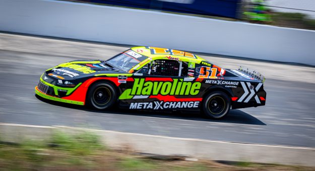 Visit JAKE COSÍO CERCA DEL TOP 10 EN LA PRIMERA FECHA DE NASCAR MÉXICO page