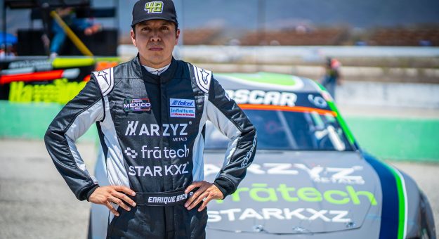 Visit TOP 5 PARA LA ESCUDERÍA ARZYZ-FRATECH-STARKXZ A MANOS DE ENRIQUE BACA EN NASCAR MÉXICO page