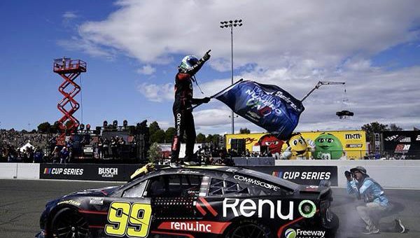 Visit DANIEL SUÁREZ MÁS HISTÓRICO QUE NUNCA, GANA EN NASCAR CUP Y NASCAR MEXICO SE ENORGULLECE CON ESE LOGRO page