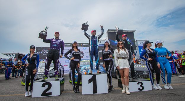 Visit GIANCARLO VECCHI SE IMPONE EN LA NASCAR CHALLENGE page