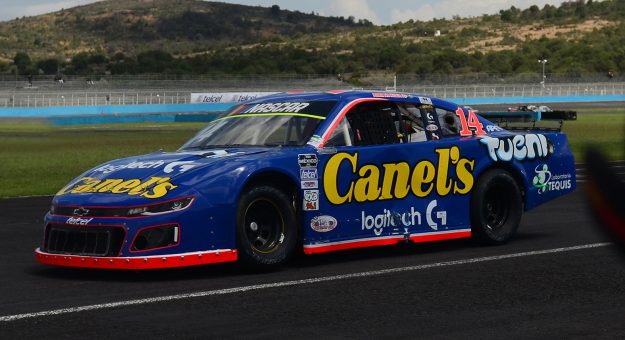 Visit MOTIVACIÓN EXTRA PARA ALEX DE ALBA JR. CORRER NASCAR CHALLENGE EN CASA page