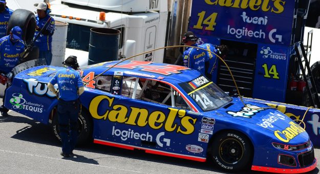 Visit RETORNA ALEX DE ALBA JR. AL TOP 3 GENERAL DE NASCAR CHALLENGE, PREVIO A CARRERA EN MONTERREY, GRAN PREMIO ARZYZ METALS page