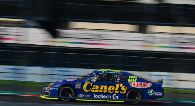 Visit TOP 5 DE RUBÉN GARCÍA JR. Y ALEX DE ALBA JR. EN CARRERA NASCAR MÉXICO SPEEDFEST DE LA CDMX page