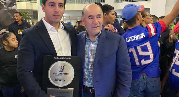 Visit VÍCTOR BARRALES JR., GANA EN LA D-BOX ENASCAR INTERNATIONAL IRACING SERIES Y RECIBE EL “PREMIO MUNICIPAL DEL DEPORTE” EN S.L.P. page