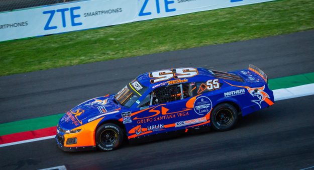 Visit JULIO REJÓN Y EL GGG RACING TEAM, A MONTERREY POR 4TO TRIUNFO CONSECUTIVO EN NASCAR CHALLENGE page
