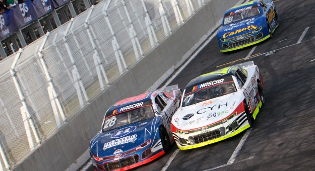 Visit CON  PODIO, CIERRÓ XAVI RAZO NASCAR MÉXICO SERIES page