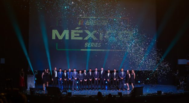 Visit “NASCAR MEXICO ES EL DE MÁS CRECIMIENTO”, DIJO CHAD SEIGLER VICEPRESIDENTE DE NEGOCIOS INTERNACIONALES DE  NASCAR USA, EN LA PREMIACIÓN page