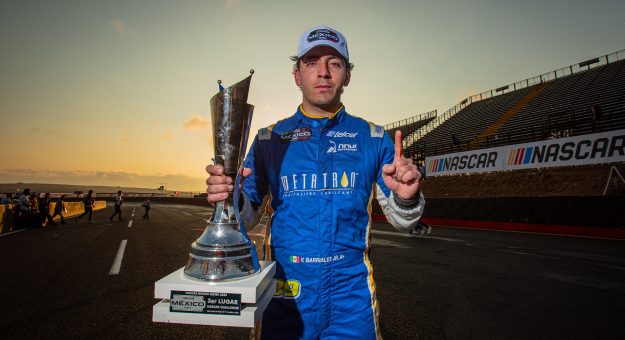 Visit VÍCTOR BARRALES JR., SUMÓ EN EL SÚPER ÓVALO POTOSINO SU SEGUNDO PODIO CONSECUTIVO DE NASCAR CHALLENGE page