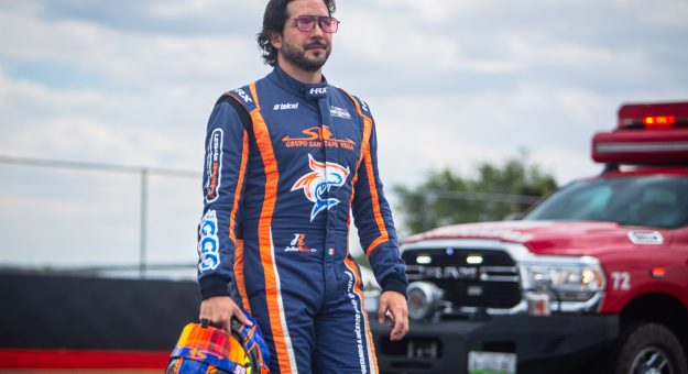 Visit JULIO REJÓN Y EL GGG RACING TEAM, A LA CONQUISTA DE LA NOCHE CHIHUAHUENSE EN NASCAR MÉXICO SERIES page