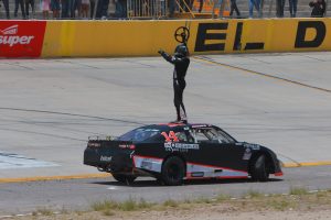 Alex De Alba Ganador Nascar Challenge