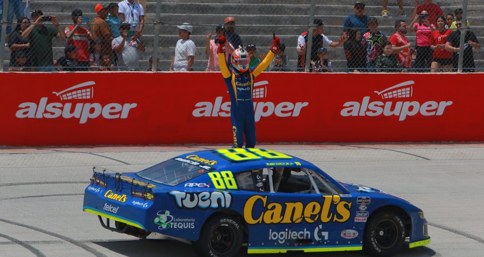Ruben Garcia Ganador Nascar Mexico