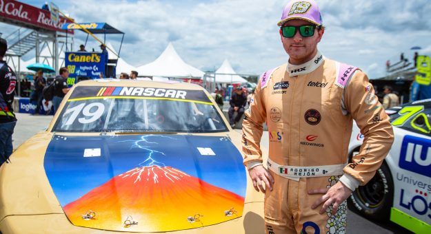 Visit RODRIGO REJÓN, TUVO 6TA FECHA DIFÍCIL EN NASCAR CHALLENGE page