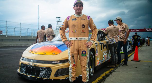 Visit RODRIGO REJÓN, A MONTERREY EN BUSCA DE LOS PLAYOFFS DE NASCAR CHALLENGE page