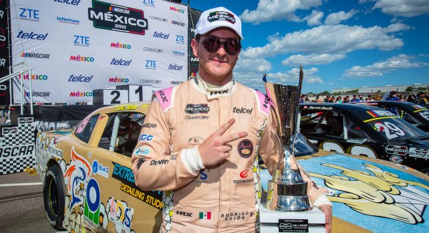 Visit RODRIGO REJÓN, SUBIÓ AL PODIO DE NASCAR CHALLENGE EN AGUASCALIENTES Y DIO PASO RUMBO A PLAYOFFS page