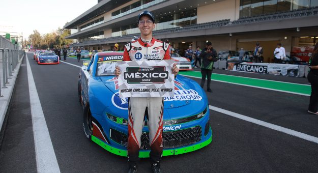 Visit EL POTOSINO ALEX DE ALBA TIENE LA POLE EN NASCAR CHALLENGE DEL SPEEDFEST page