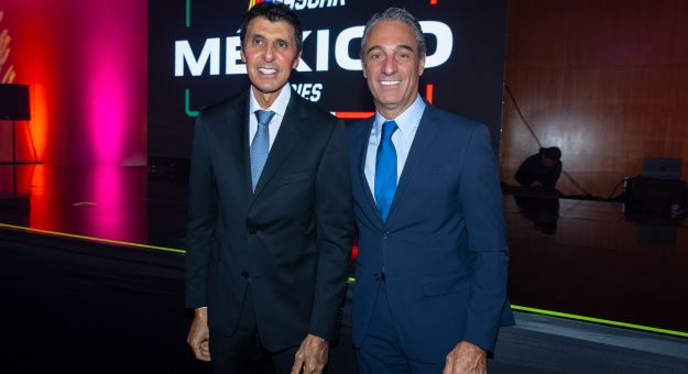 Visit “ESTAMOS ORGULLOSOS DE NASCAR MEXICO”: CARLOS SLIM DOMIT Y JIMMY MORALES page