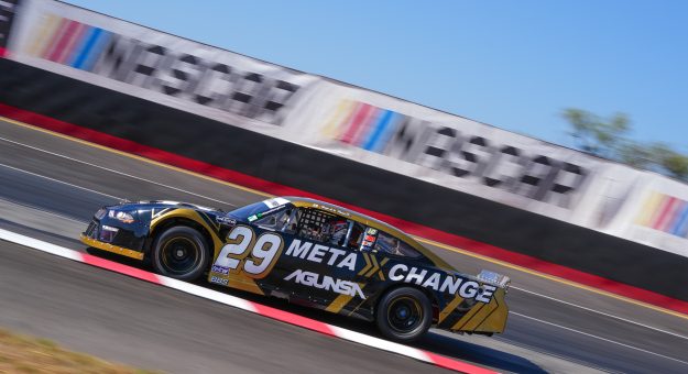 Visit HO SPEED RACING SE PREPARA PARA EL SÚPER ÓVALO DE CHIAPAS ENLA CARRERA NUS-KÁH 200 page