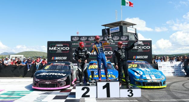 Visit RUBÉN GARCÍA JR. ES EL AMO DEL SÚPER ÓVALO POTOSINO, GANÓ LA SAN LUIS CAPITAL 200 page