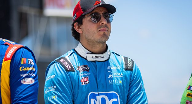 Visit COMPLICADO FIN DE SEMANA PARA VÍCTOR BARRALES JR. EN EL SÚPER ÓVALO POTOSINO page