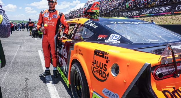 Visit ESTÁ IRWIN VENCES DENTRO DE LOS TRES MEJORES PILOTOS EN NASCAR MÉXICO SERIES page