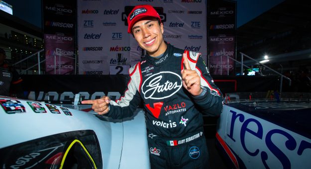 Visit EL PILOTO DE OAXACA, ELOY SEBASTIAN, ES EL CAMPEÓN DE LA CHALLENGE Y GANADOR DE LA CARRERA page