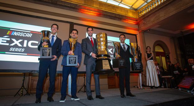 Visit NASCAR MÉXICO SERIES PREMIÓ A LO MEJOR LA TEMPORADA 2024, EN EL CASTILLO DE CHAPULTEPEC page