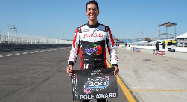 Visit ALEX DE ALBA Y EL AGA RACING TEAM, SE APUNTAN LA “POLE” PARA LA “COMMSCOPE 200” page