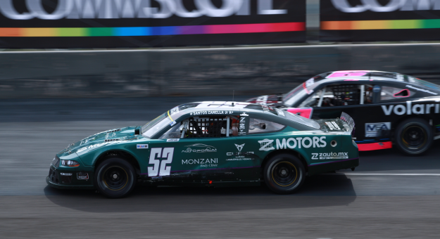 Visit DOBLE TOP 10 PARA EL Z RACING TEAM page