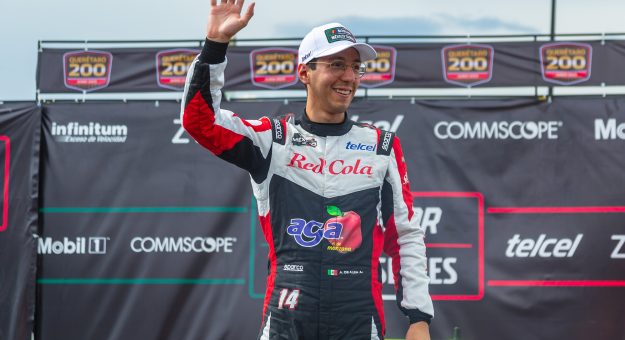 Visit AGA RACING TEAM, A BRILLAR EN EL “NASCAR MEXICO CITY WEEKEND” page