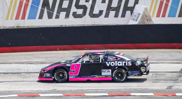 Visit ALPHA RACING OBTIENE TOP 5 EN CHALLENGE SERIES Y NASCAR MÉXICO SERIES EN EL SÚPER ÓVALO POTOSINO page