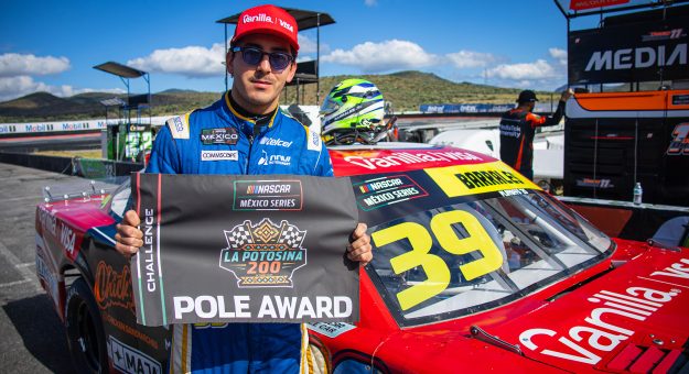 Visit DYNAMIC MOTORSPORTS Y VÍCTOR BARRALES, TOMAN LA “POLE” DE CHALLENGE SERIES EN CASA page