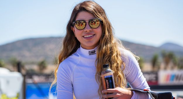 Visit UN NUEVO COMIENZO PARA REGINA SIRVENT, EN EL SÚPER ÓVALO POTOSINO page