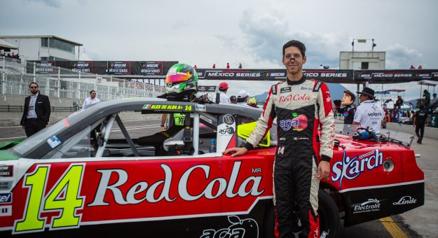 Aga Racing Team Alex De Alba 01