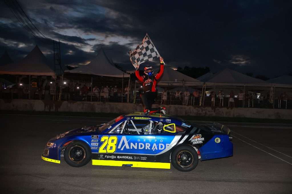 16) Ruben Rovelo Ganador Nms Copia